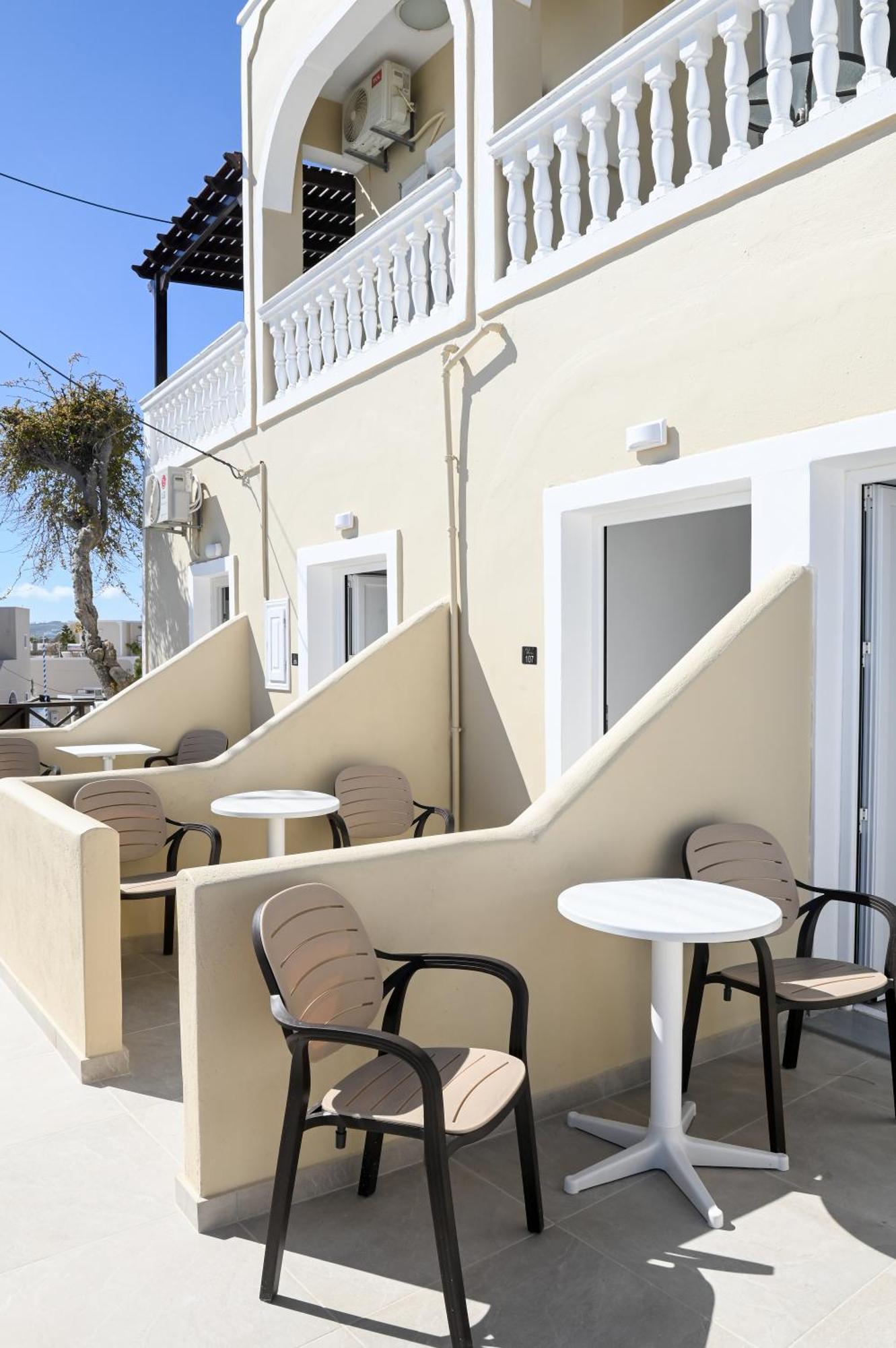 Vinas Place City Center Fira  Eksteriør bilde